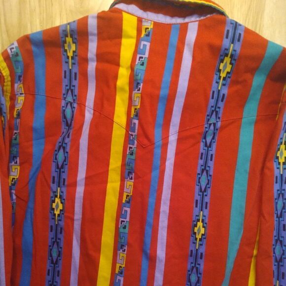 Vintage Wrangler Southwest Aztec Brushpopper Button Shirt - Picture 7 of 7